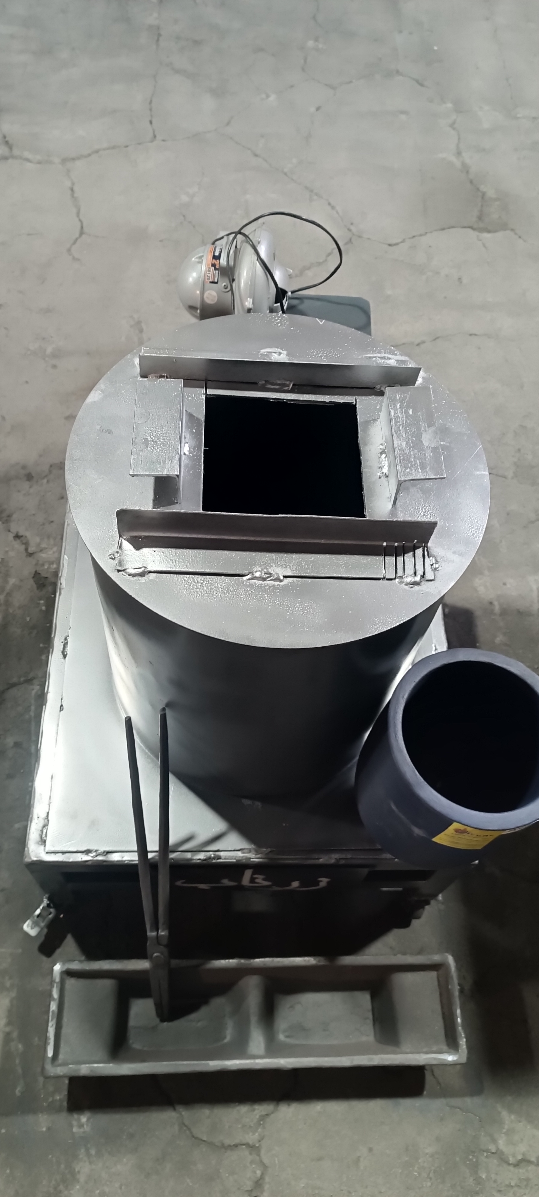 خریدآنلاین کوره ذوب فلزات رنگی با بوته گرافیت ظرفیت۲۰K